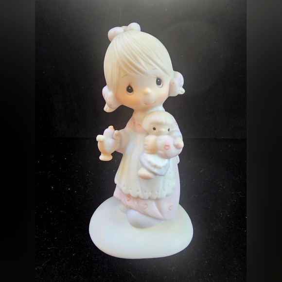 Precious Moments 1978 Figurine "Jesus Is The Light" Vintage Collectable - Picture 1 of 5